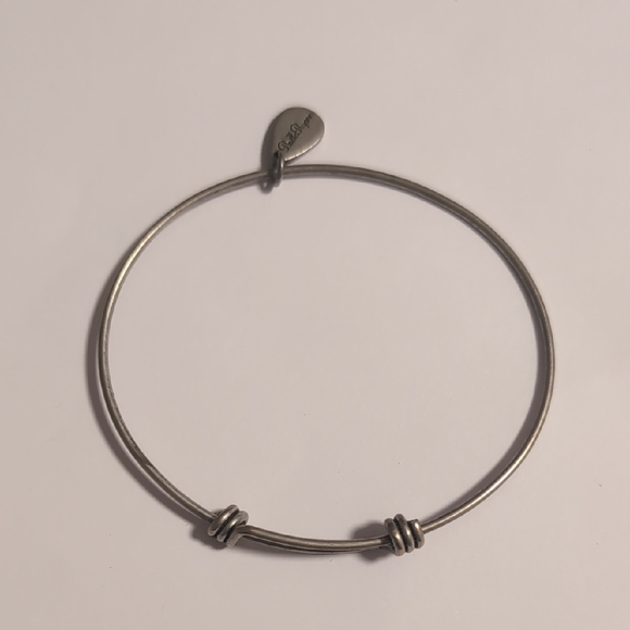 Bella Ryann Silver Expandable Charm Bracelet - Picture 3 of 4